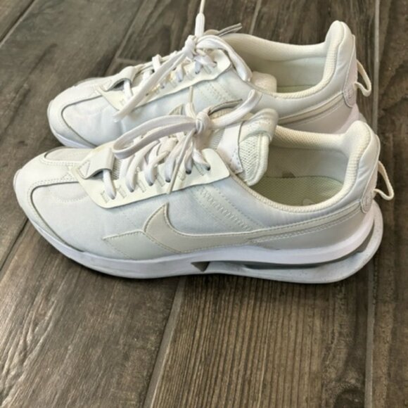 Nike Women's Air Max Pre-Day, Color White, Size 10.5 - Picture 2 of 4